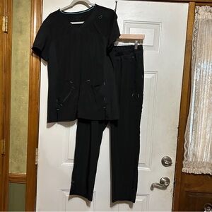 Women’s ScrubStar Performance Set Size Medium Top Medium Petite Pants Black